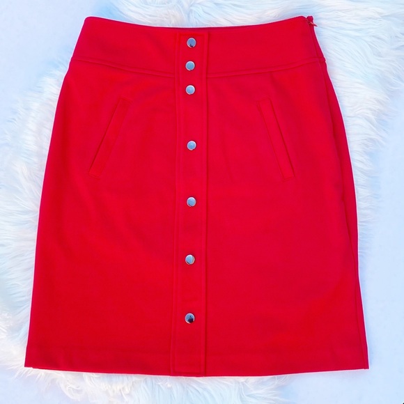 Dana Buchman red pencil skirt w/faux buttons - Picture 1 of 4